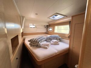 2017 Lagoon 400 S2 catamaran for sale - photo 12