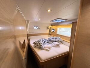 2017 Lagoon 400 S2 catamaran for sale - photo 7