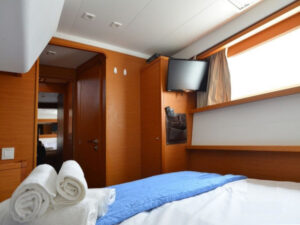 2017 Lagoon 450 Fly catamaran for sale - photo 23