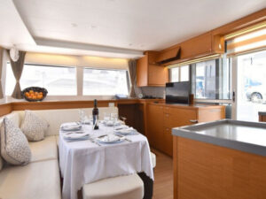 2017 Lagoon 450 Fly catamaran for sale - photo 3