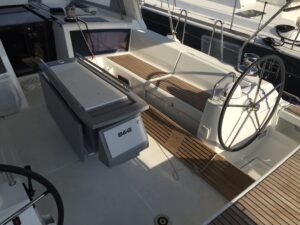 2017 Oceanis 48 sailing yacht for sale - photo 19