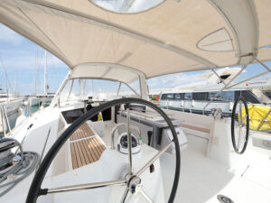 2017 Oceanis 48 sailing yacht for sale - photo 24