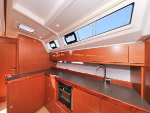 2018 Bavaria Cruiser 46 sailing yacht for sale - photo 3