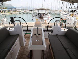 2018 Dufour 460 Grand Large sailing yacht for sale - photo 18