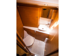 2018 Dufour 460 Grand Large sailing yacht for sale - photo 11