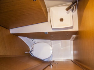 2018 Dufour 460 Grand Large sailing yacht for sale - photo 13