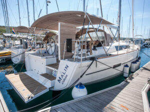 2018 Dufour 460 Grand Large sailing yacht for sale - photo 21