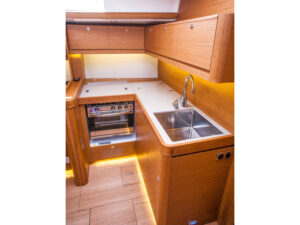 2018 Dufour 460 Grand Large sailing yacht for sale - photo 6