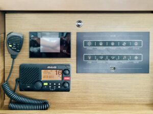 2018 Lagoon 40 catamaran for sale - Yacht electrics