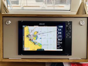 2018 Lagoon 40 catamaran for sale - Navigation