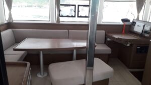 2018 Lagoon 42 catamaran for sale - Salon/Navigation
