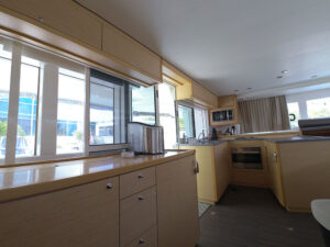 2018 Lagoon 450 Fly catamaran for sale - photo 12