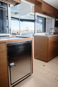 2018 Lagoon 450 catamaran for sale - cucina