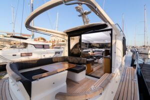 2018 Marex 375 motor yacht for sale - photo 19