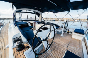 2018 Oceanis 51.1 sailing yacht for sale - pozzetto