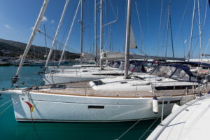 2018 Sun Odyssey 479 sailing yacht for sale - photo 6