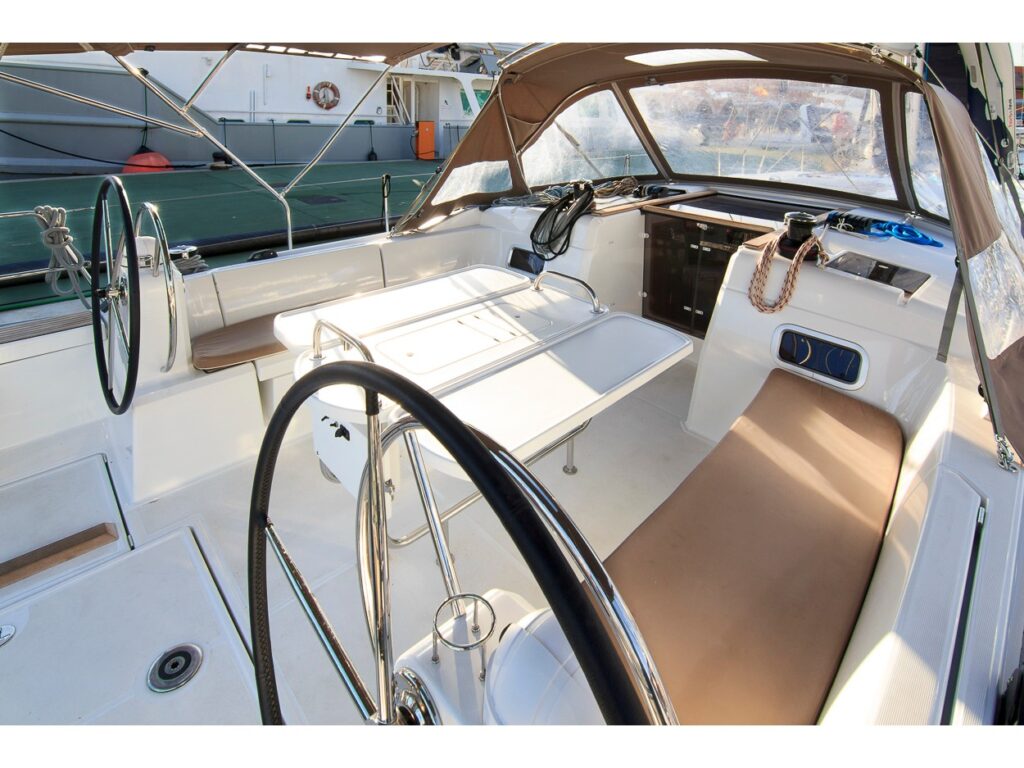 Sun Sun Odyssey 519