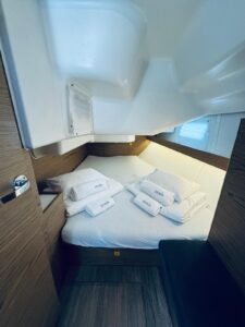 2019 Elan Impression 40 sailing yacht for sale - photo 3