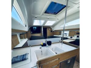 2019 Elan Impression 40 sailing yacht for sale - Interior image