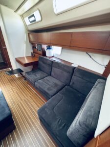 2019 Hanse 458 sailing yacht for sale - photo 3