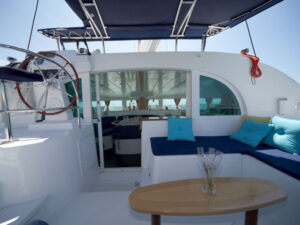 2019 Lagoon 380 catamaran for sale - photo 3