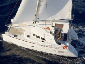 2019 Lagoon 380 catamaran for sale - photo 5