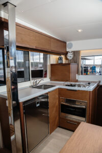 2019 Lagoon 40 catamaran for sale - photo 9