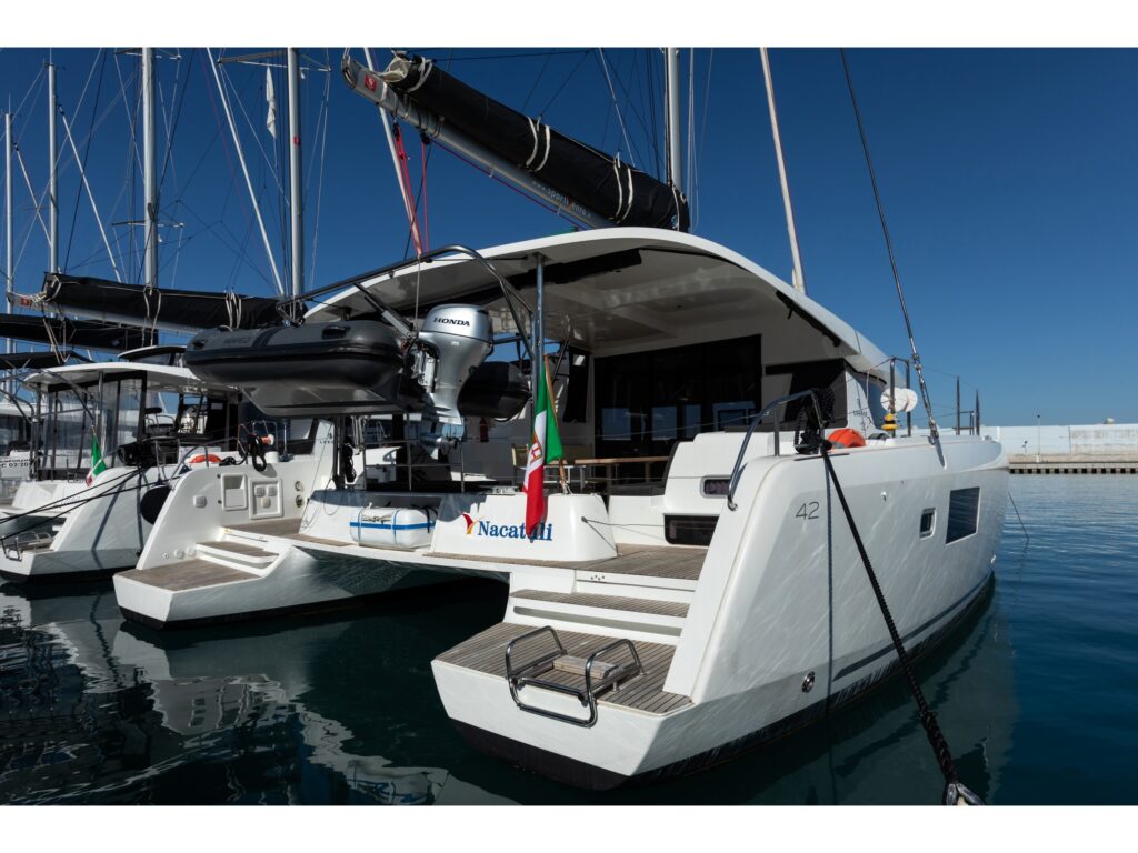 Lagoon Lagoon 42