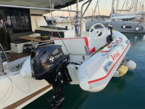 2019 Lagoon 42 catamaran for sale - photo 5