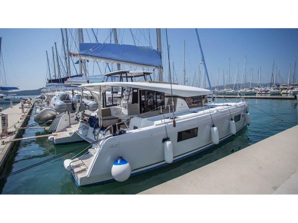 Lagoon Lagoon 42