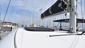 2019 Lagoon 42 catamaran for sale - photo 2