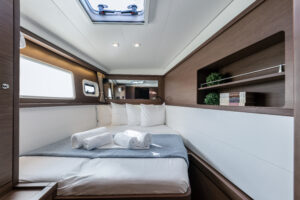 2019 Lagoon 450 Fly catamaran for sale - photo 13