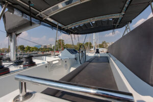 2019 Lagoon 450 Fly catamaran for sale - photo 4