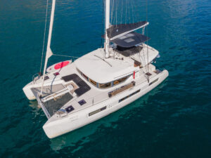2019 Lagoon 50 catamaran for sale - photo 4