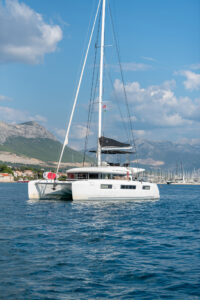 2019 Lagoon 50 catamaran for sale - photo 9
