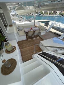 2019 Lagoon 52F catamaran for sale - photo 6