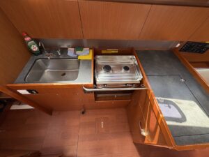 2019 Oceanis 41.1 sailing yacht for sale - photo 3