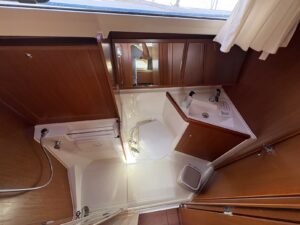 2019 Oceanis 41.1 sailing yacht for sale - photo 4