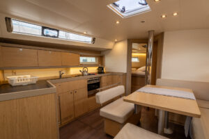2019 Oceanis 45 sailing yacht for sale - Dinette