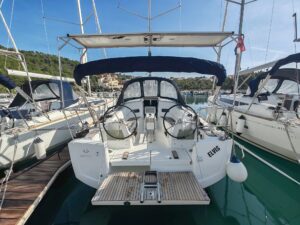 2019 Sun Odyssey 349 sailing yacht for sale - photo 8