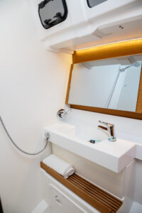2019 Sun Odyssey 490 sailing yacht for sale - bagno
