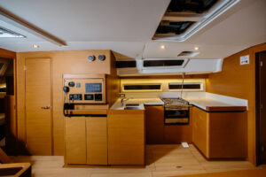 2019 Sun Odyssey 490 sailing yacht for sale - interno