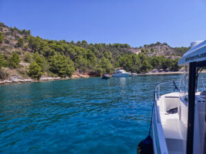 2020 Barracuda 8 motor yacht for sale - photo 17