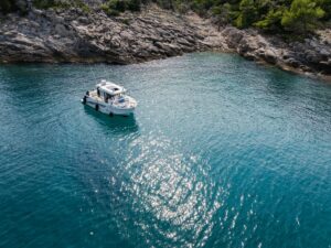 2020 Barracuda 8 motor yacht for sale - photo 23