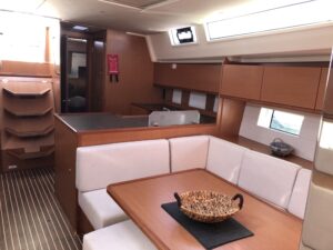 2020 Bavaria C50 sailing yacht for sale - photo 7