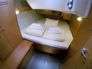 2021 Dufour 430 sailing yacht for sale - Dufour 430