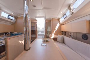 2021 Hanse 418 sailing yacht for sale - photo 15