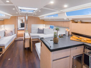 2021 Hanse 418 sailing yacht for sale - photo 3