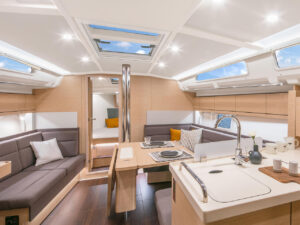2021 Hanse 418 sailing yacht for sale - Interior image