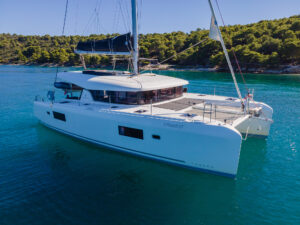 2021 Lagoon 42 catamaran for sale - photo 12